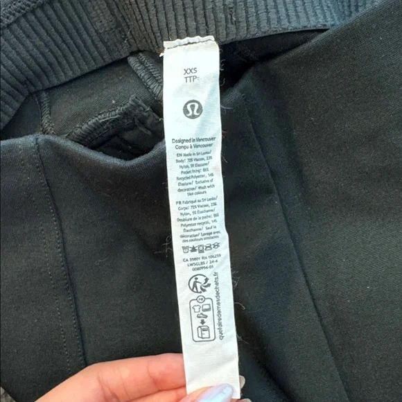 Lululemon Black High-Waist Wide Leg Pants - Picture 3 of 3